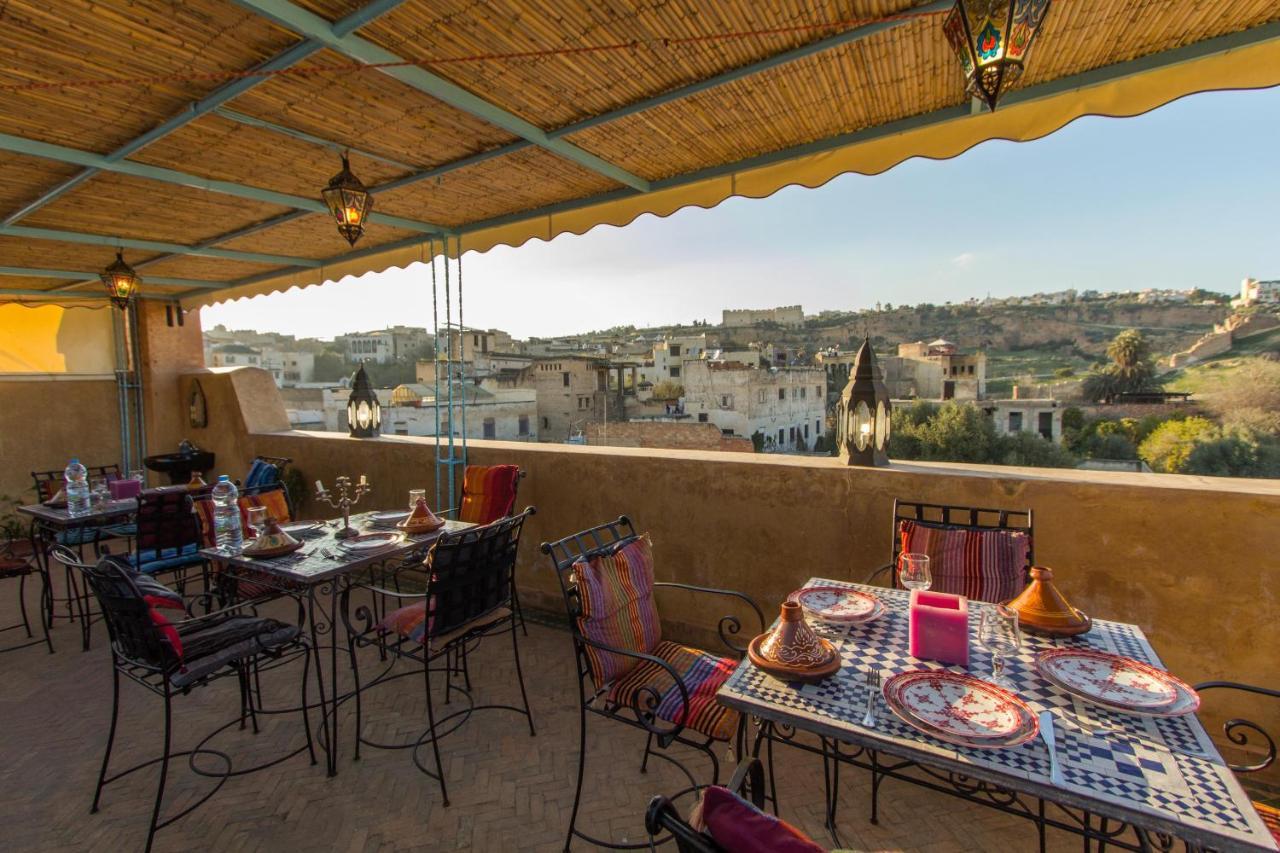 Riad Noujoum Medina Fez Esterno foto